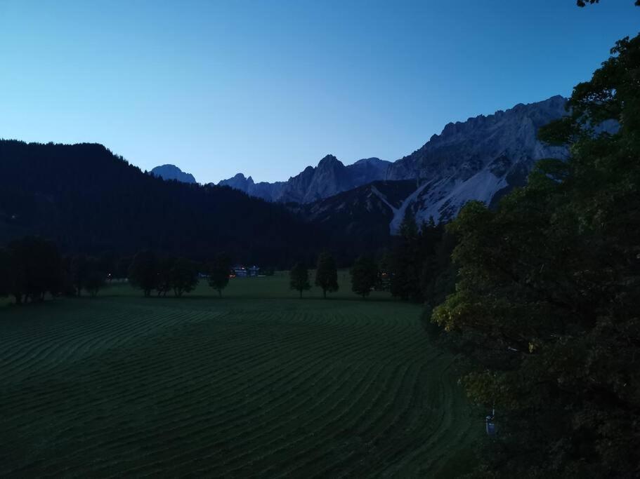 Family Appartment - Dachstein View 람자우 암 다흐스타인 외부 사진
