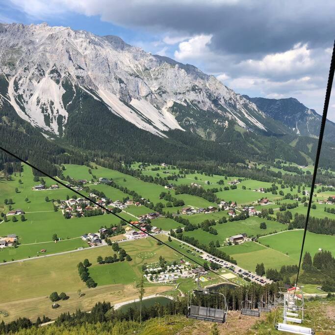 Family Appartment - Dachstein View 람자우 암 다흐스타인 외부 사진